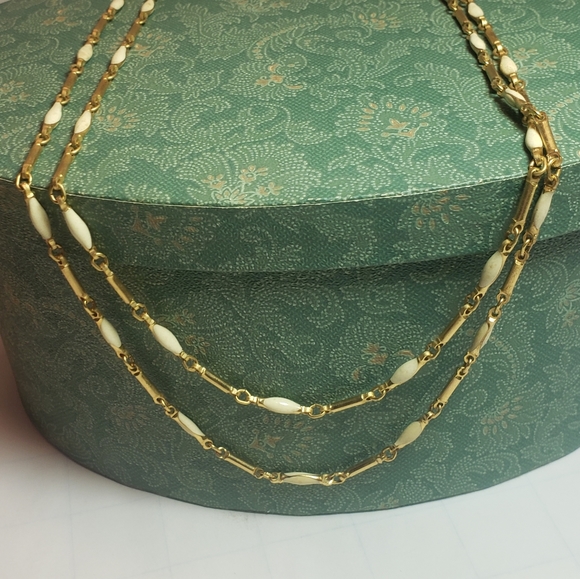 Vintage | Jewelry | Vintage Enamel Link Cream And Gold Tone Long Chain ...
